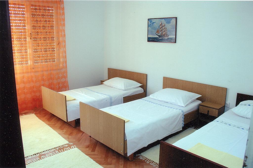 Apartments Croatia Omiš Værelse billede