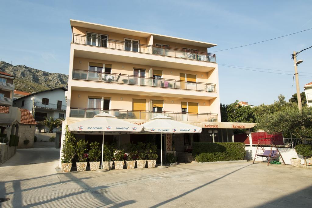 Apartments Croatia Omiš Eksteriør billede